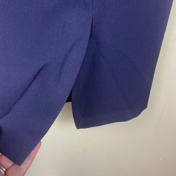 Tahari Navy Blue Sheath Dress with Gold Hardware on Belt w/ Front Slit Size 4 - Picture 12 of 13